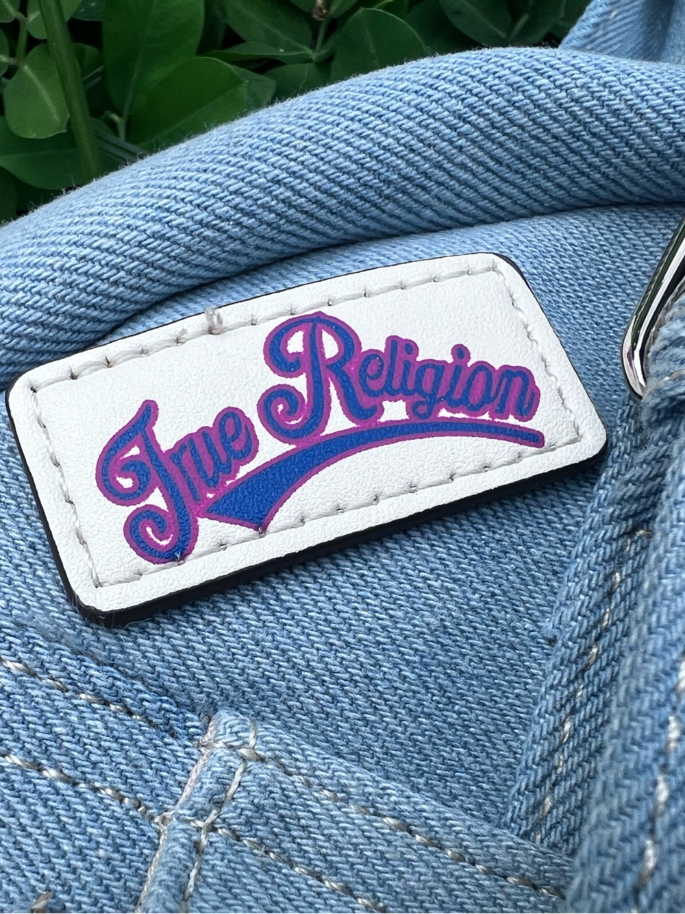 NWT True Religion Multipatch Light blue denim satchel bag with buckle detail - Picture 10 of 13